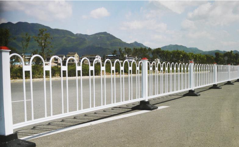 京式交通护栏，城市交通护栏，市政护栏，锌钢护栏