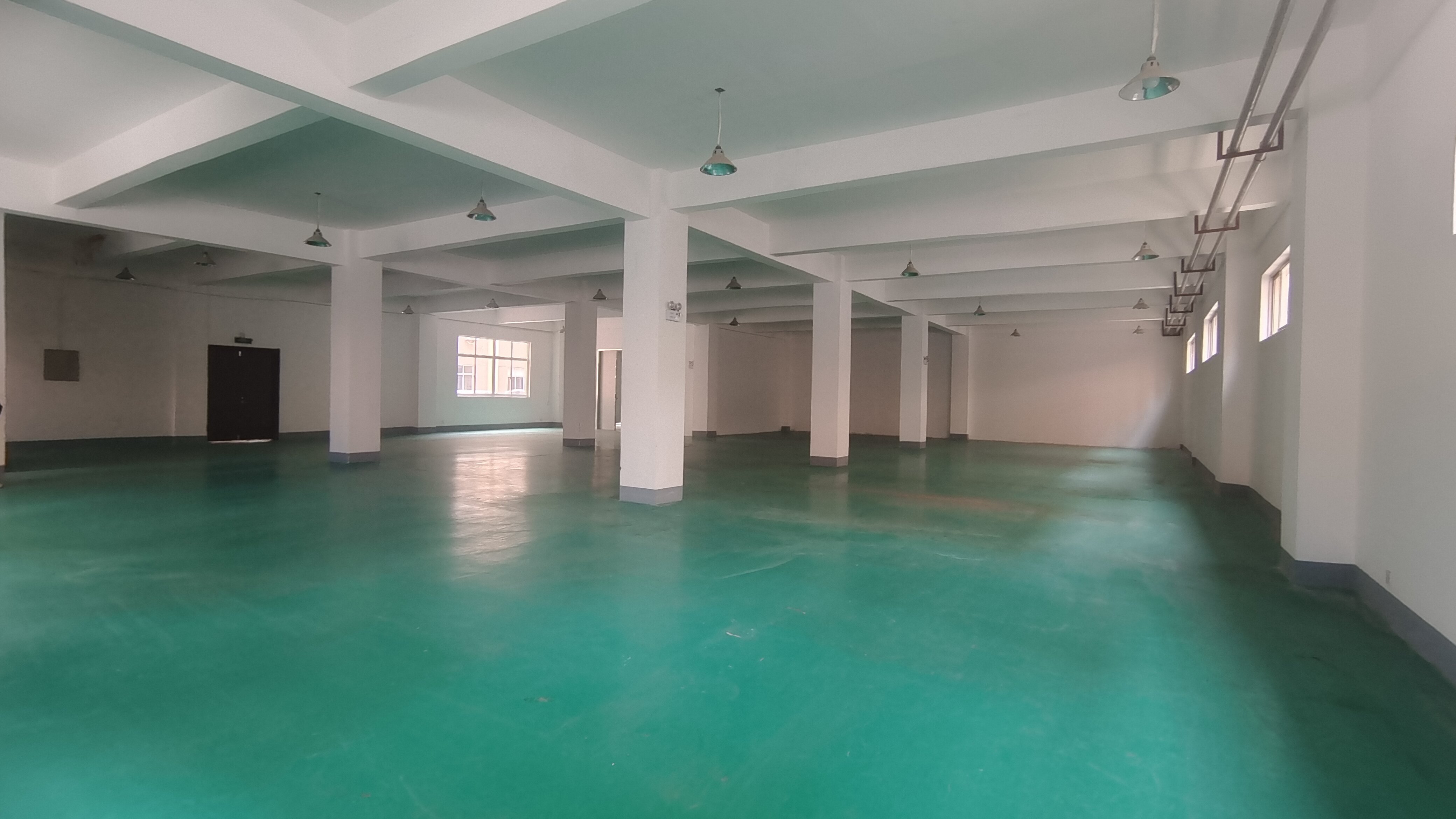 环翠张村双创人厂房一楼580㎡独立卫生间带上下水招租