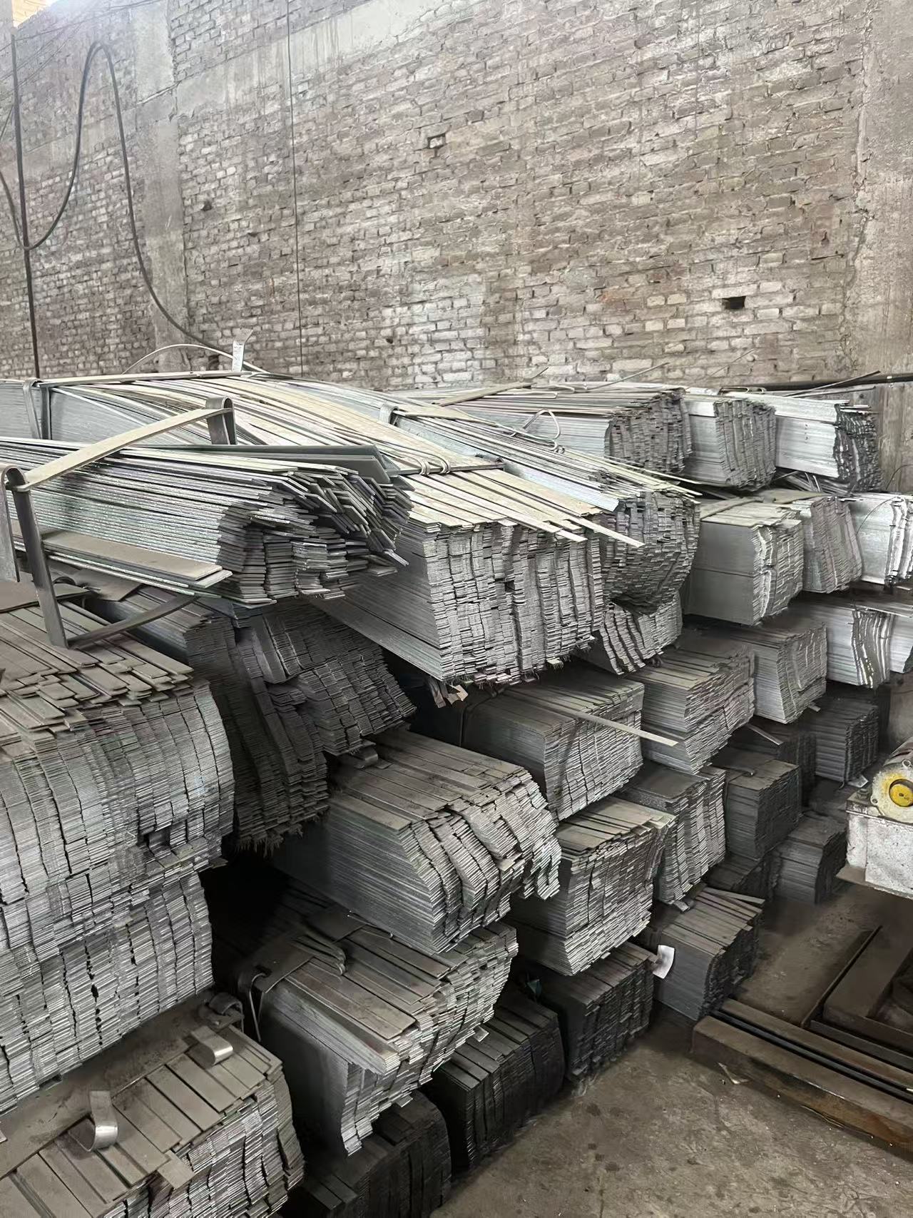 51x7户外搭建扁钢防风雨耐腐蚀临时厂房搭建