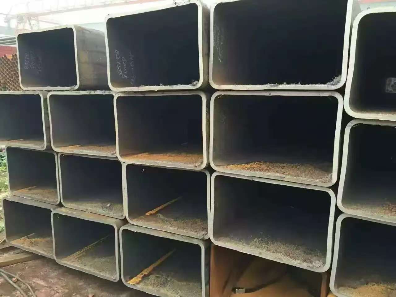Q355B方矩管50*70 厂房隔断钢结构用料